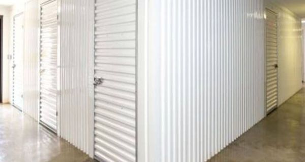 iStorage - 8217 - Wichita KS - 2010 South Seneca Street