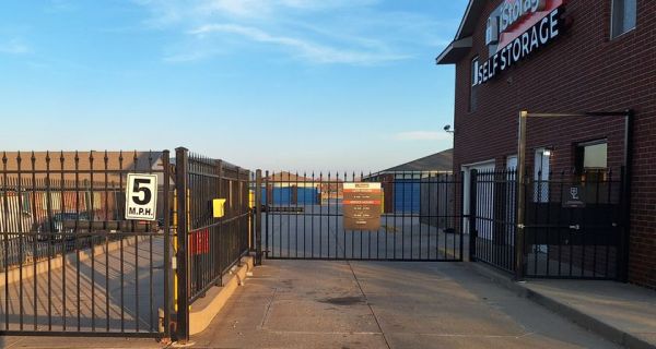 iStorage - 8276 - Wichita KS - 4530 South Broadway