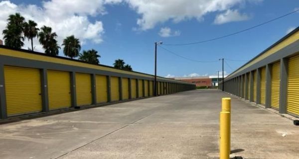 Move It Storage - 5075 - Corpus Christi TX - 2902 South Padre Island Drive