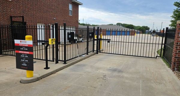 iStorage - 8279 - Park City KS - 433 East 61st Street North