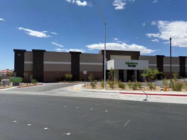Extra Space Storage - 5210 - North Las Vegas - N Commerce St - 6823 North Commerce Street