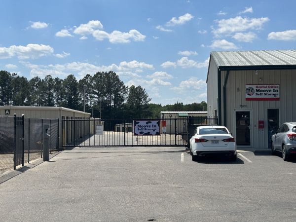 Moove In Self Storage - Pinehurst - 7500 U.S. 15