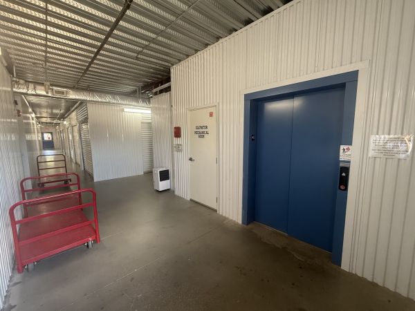 Solid Ground Storage - 505 - 505 U.S. 290