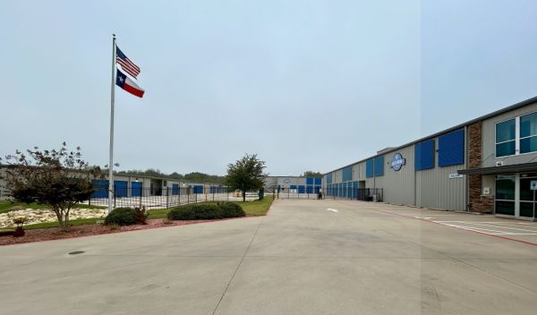 Solid Ground Storage - 505 - 505 U.S. 290