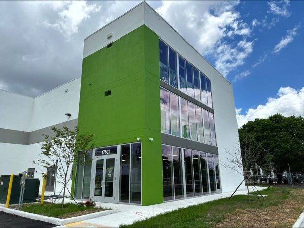 Extra Space Storage - 6998 - Palmetto Bay - SW 99th Rd - 17501 Southwest 99th Road