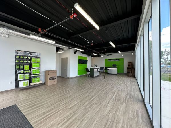 Extra Space Storage - 6998 - Palmetto Bay - SW 99th Rd - 17501 Southwest 99th Road