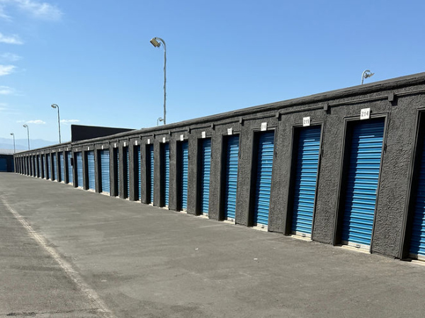 702 Storages Nellis - 5000 E Gowan Rd
