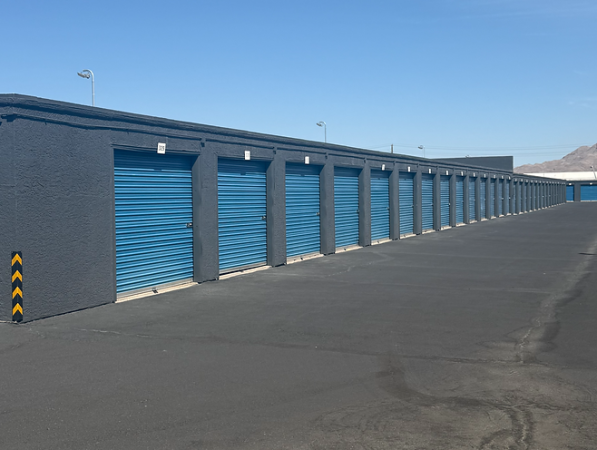 702 Storages Nellis - 5000 E Gowan Rd