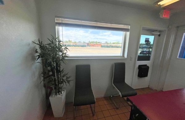 702 Storages Nellis - 5000 E Gowan Rd