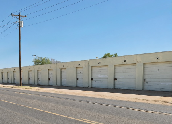 Permian Secure Storage - 700 N Meadow Ave