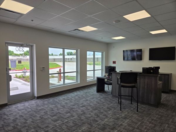 Extra Space Storage - 6840 - Temple - S General Bruce Dr - 230 South General Bruce Drive