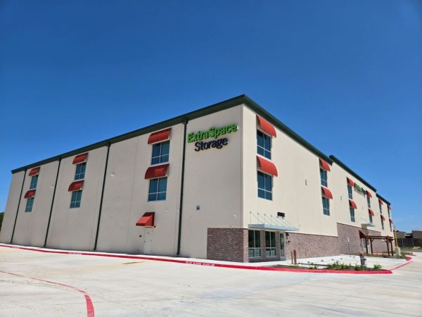 Extra Space Storage - 6840 - Temple - S General Bruce Dr - 230 South General Bruce Drive