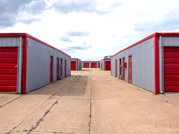 Peoples Choice Storage - 6209 W. Kellogg - 6209 West Kellogg Drive