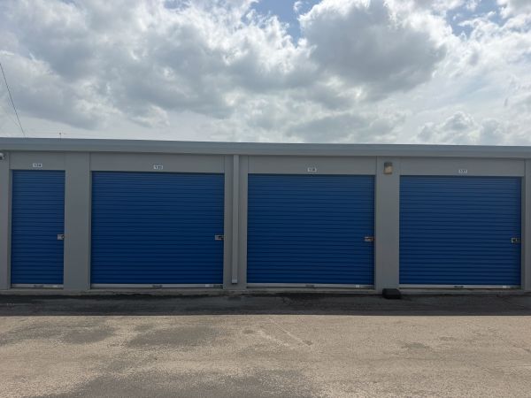 Matador Storage - 174 Tor Dr
