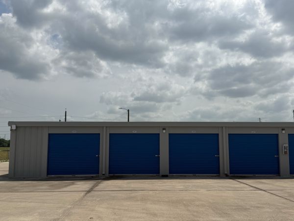 Matador Storage - 174 Tor Dr