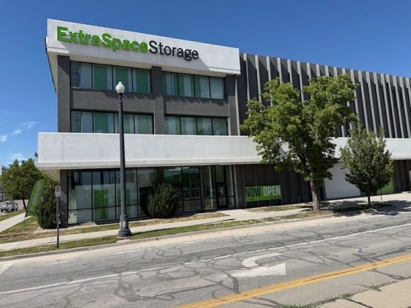Extra Space Storage - 5186 - Salt Lake City - S W Temple St - 669 South West Temple Street