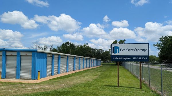 EverBest Storage - 2600 Shanks Rd