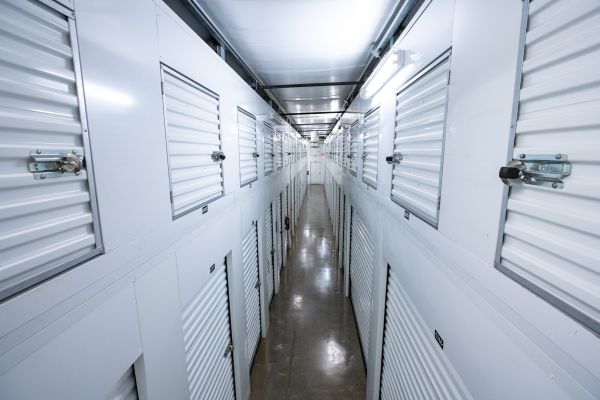 Hawai'i Self Storage - Kapolei West - 2009 Lauwiliwili Street