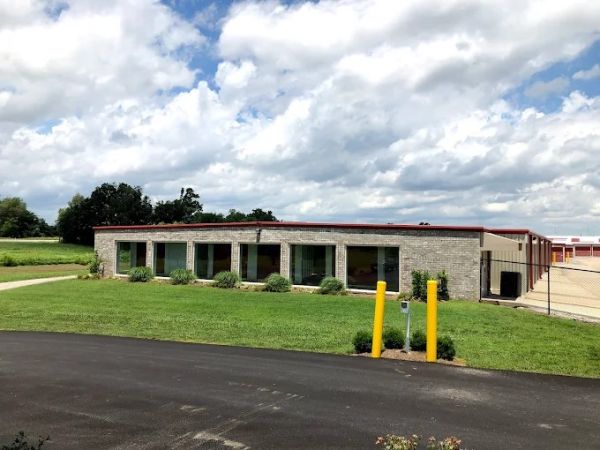 Three Springs Storage Bowling Green, Kentucky - 1210 Three Springs Road