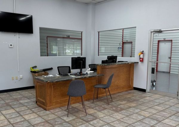 Extra Space Storage - 2291 - Texarkana - N Robison Rd - 927 North Robison Road