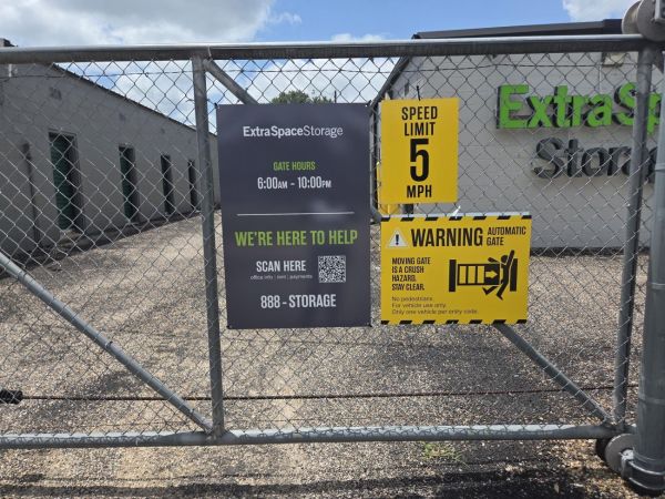 Extra Space Storage - 2289 - Texarkana - S Lake Dr - 3107 South Lake Drive