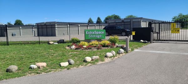 Extra Space Storage - 5303 - McHenry - Bolger Ct - 5149 Bolger Court