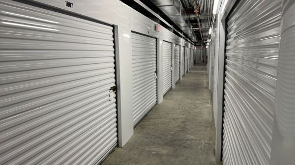 Extra Space Storage - 6985 - Zionsville - Whitestown Pkwy - 7250 Whitestown Parkway