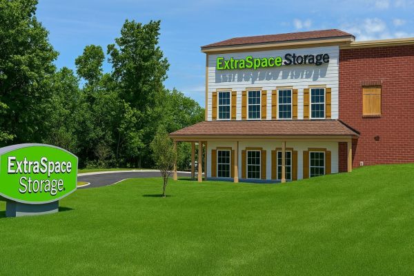 Extra Space Storage - 6985 - Zionsville - Whitestown Pkwy - 7250 Whitestown Parkway