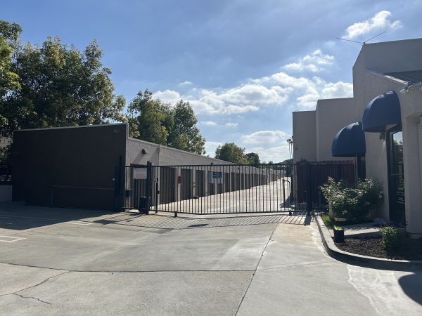US Storage Centers - La Habra - S Beach Blvd - 901 South Beach Boulevard