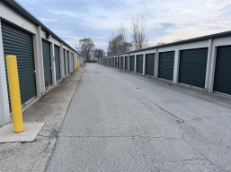 Storage Star - Bondville - Chestnut - 205 East Chestnut Street