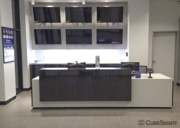 CubeSmart Self Storage - 1924 West 34th Street - TX - 1924 West 34th Street