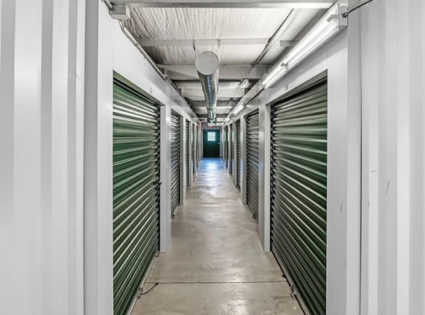 Storage Star - Columbia - Newland - 110 Newland Road