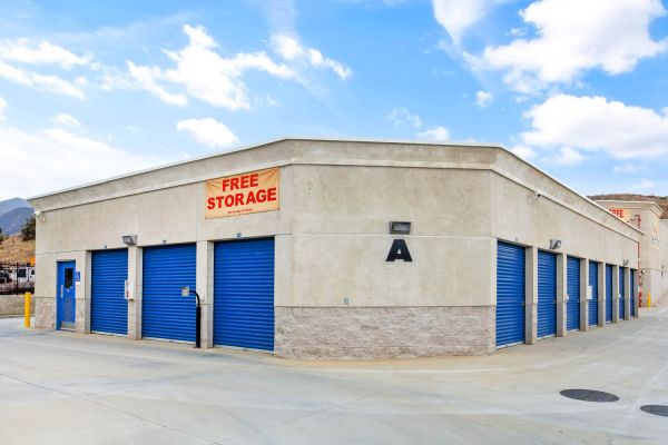 US Storage Centers - Corona - Knabe - 22237 Knabe Road