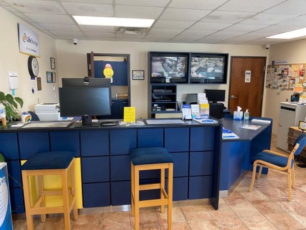 Life Storage - San Marcos - 1620 IH-35 South - 1620 Ih-35 S