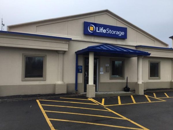 Life Storage - Blasdell - 4445 Lake Ave