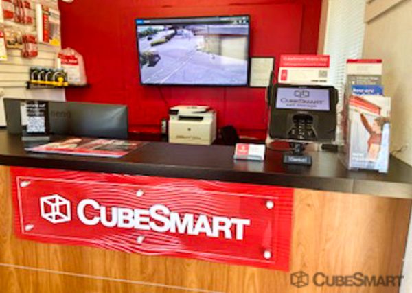 CubeSmart Self Storage - Roseville - 900 Orlando Avenue