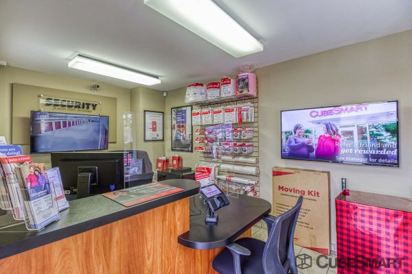 CubeSmart Self Storage - Littleton - 5353 East County Line - 5353 E County Line Rd