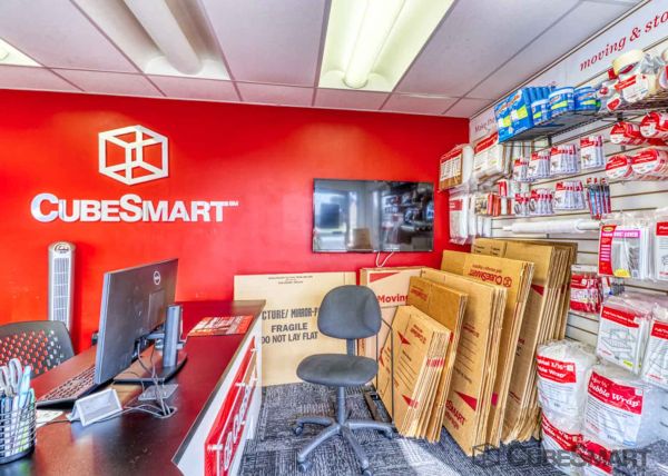 CubeSmart Self Storage - Houston - 7001 Synott Rd - 7001 Synott Rd