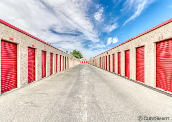 CubeSmart Self Storage - Mesa - 909 South Country Club Drive - 909 South Country Club Drive
