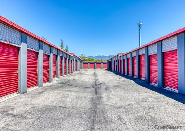 CubeSmart Self Storage - Rialto - 210 West Bonnie View Drive - 210 W Bonnie View Dr