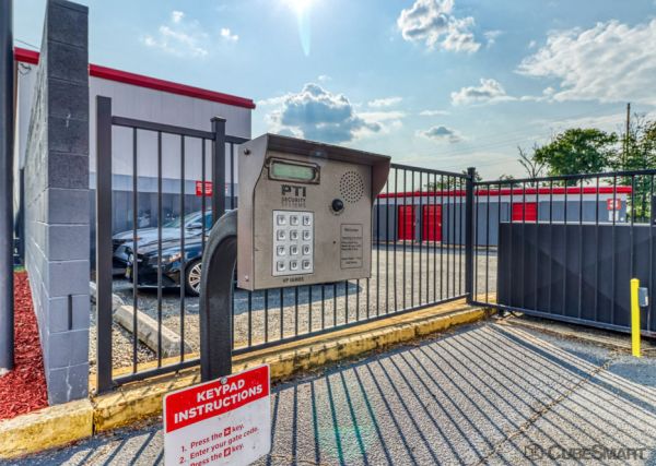 CubeSmart Self Storage - Linden - 1951 E Linden Ave - 1951 E Linden Ave