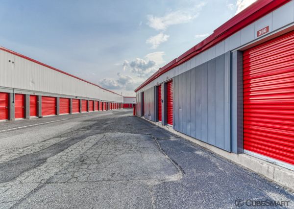 CubeSmart Self Storage - Linden - 1951 E Linden Ave - 1951 E Linden Ave