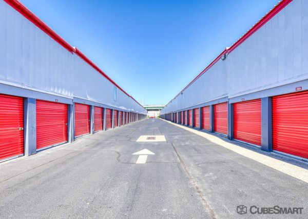 CubeSmart Self Storage - Cranford - 601 South Ave E