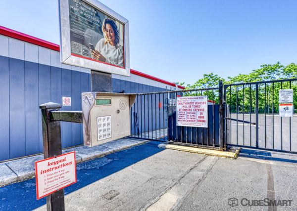 CubeSmart Self Storage - Cranford - 601 South Ave E