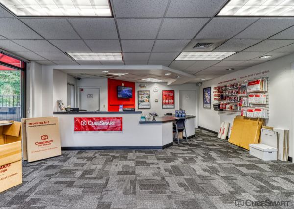 CubeSmart Self Storage - Bloomfield - 522 Cottage Grove Rd - 522 Cottage Grove Rd
