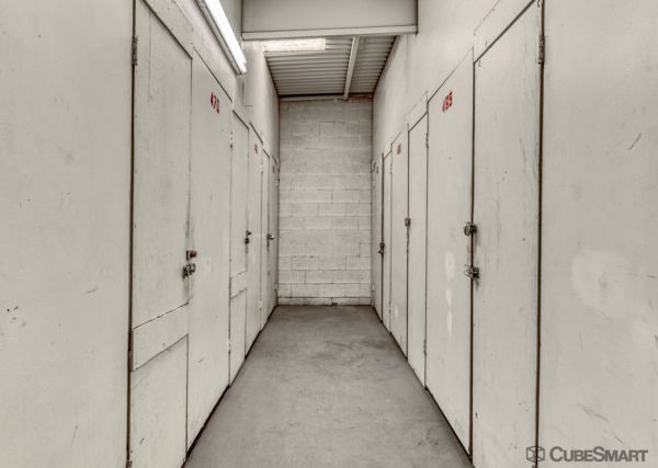 CubeSmart Self Storage - Rialto - 1238 West Baseline - 1238 West Baseline