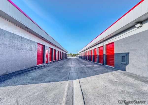 CubeSmart Self Storage - Stuart - 550 SE Harper St