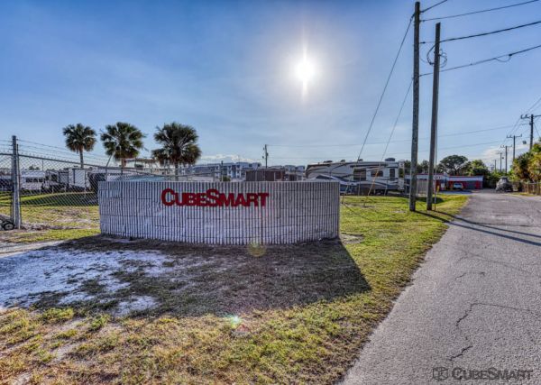CubeSmart Self Storage - Stuart - 550 SE Harper St