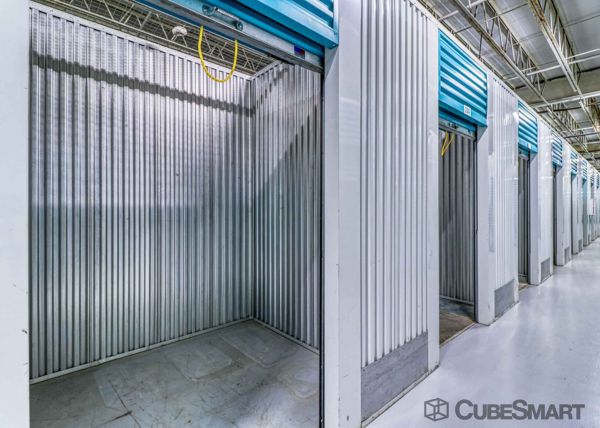 CubeSmart Self Storage - Fort Myers - 3333 Cleveland Ave - 3333 Cleveland Ave