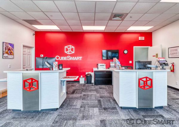CubeSmart Self Storage - Fort Myers - 3333 Cleveland Ave - 3333 Cleveland Ave